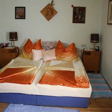 Weinbau-Gaestezimmer Martin Und Eva Maria Jamek Weissenkirchen in der Wachau Extérieur photo